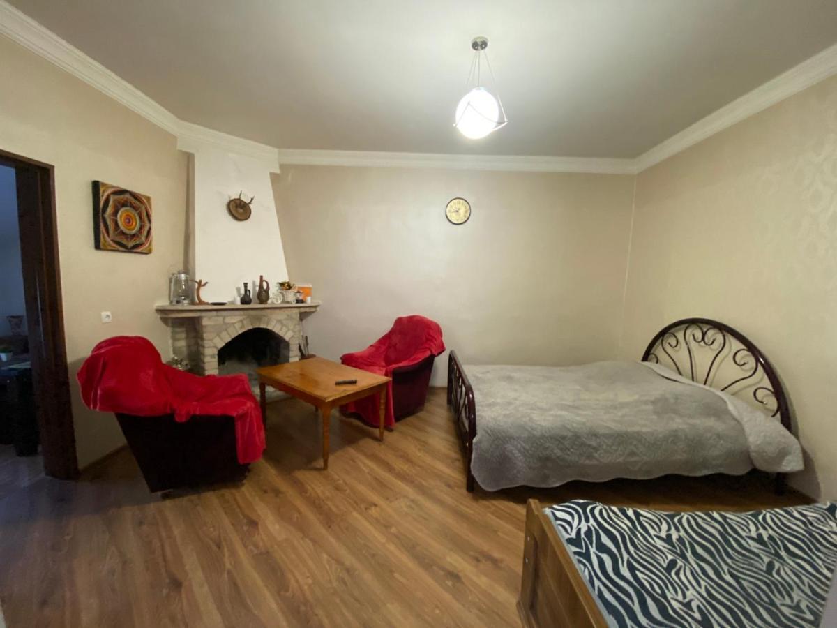 Guest House Khatuna Borjomi Exterior photo